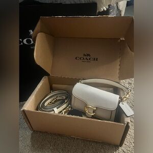 EUC  COACH TABBY 12 $175 FIRM